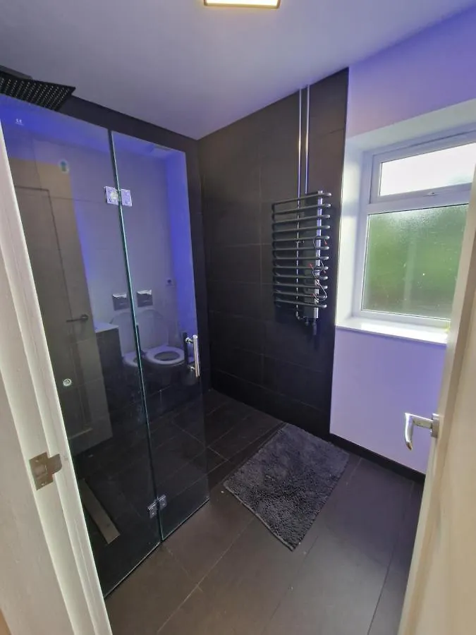 Holiday home Stunning 3 Bed House Sleeps6 Villa Nottingham United Kingdom