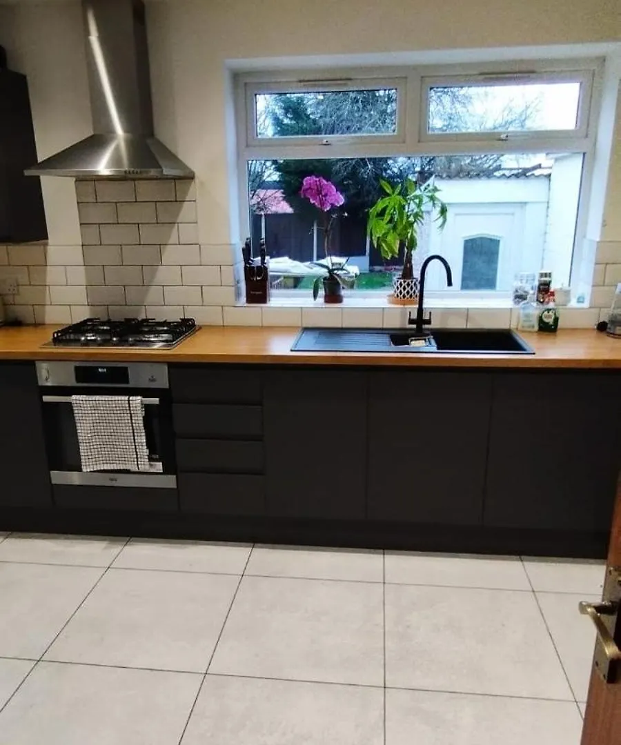 Holiday home Stunning 3 Bed House Sleeps6 Villa Nottingham